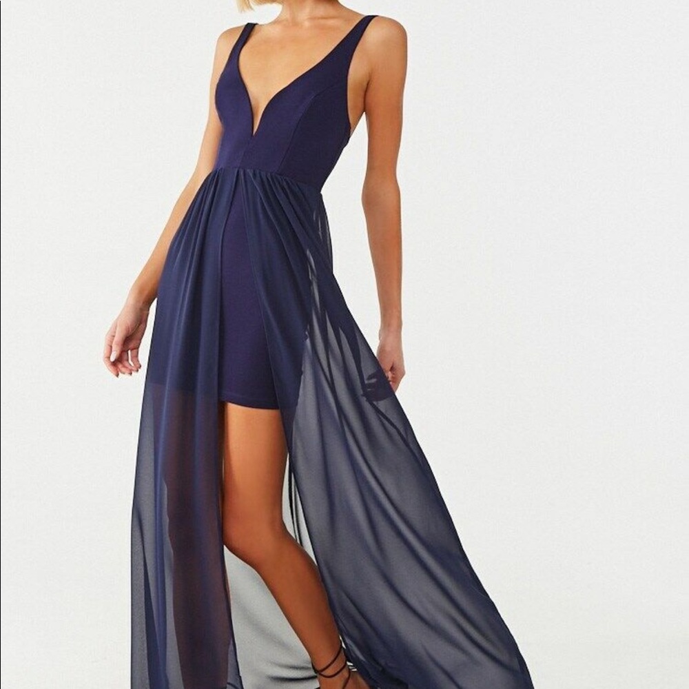 *NWT* Navy chiffon gown